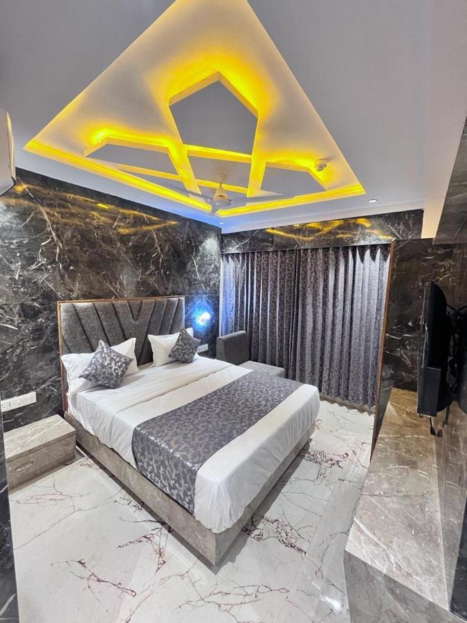 Hotel Palak Villa Ахмедабад Екстер'єр фото
